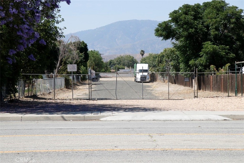 1812 W Base Line Street Property Photo