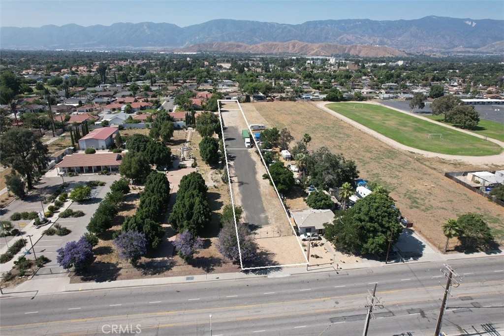 1812 W Base Line Street Property Photo 7