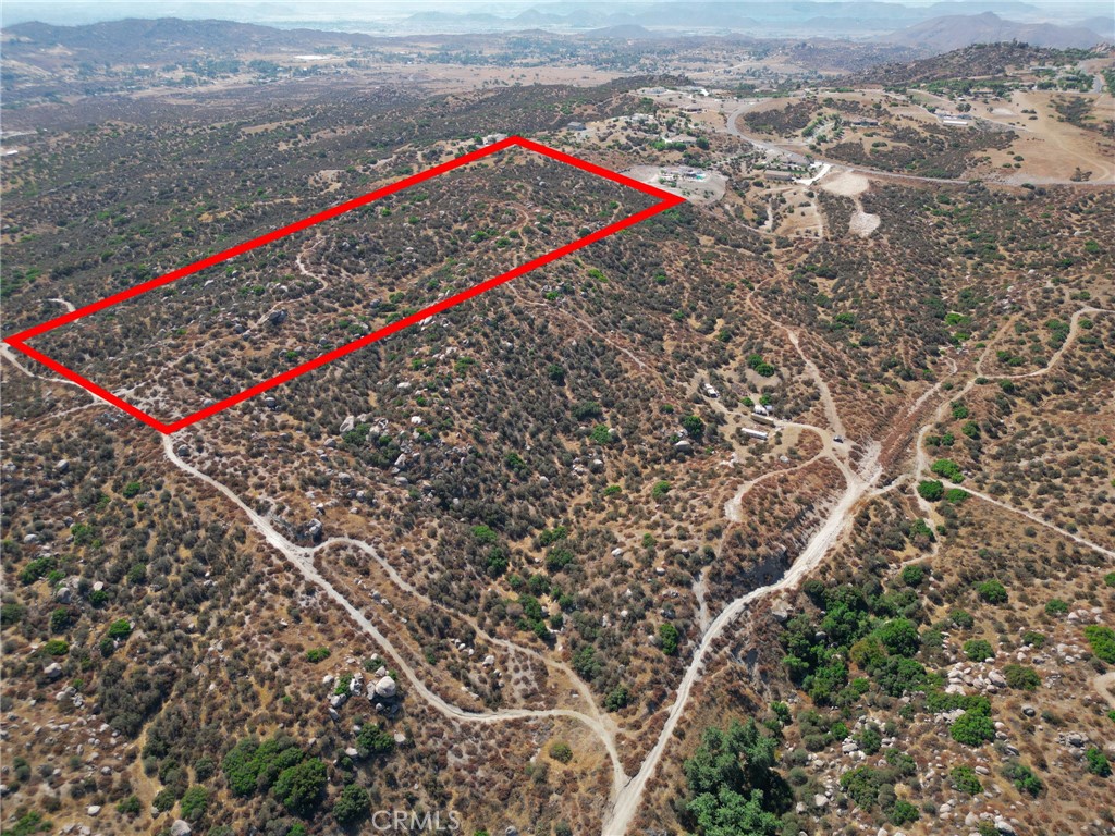12 Venus Dr Property Photo 3