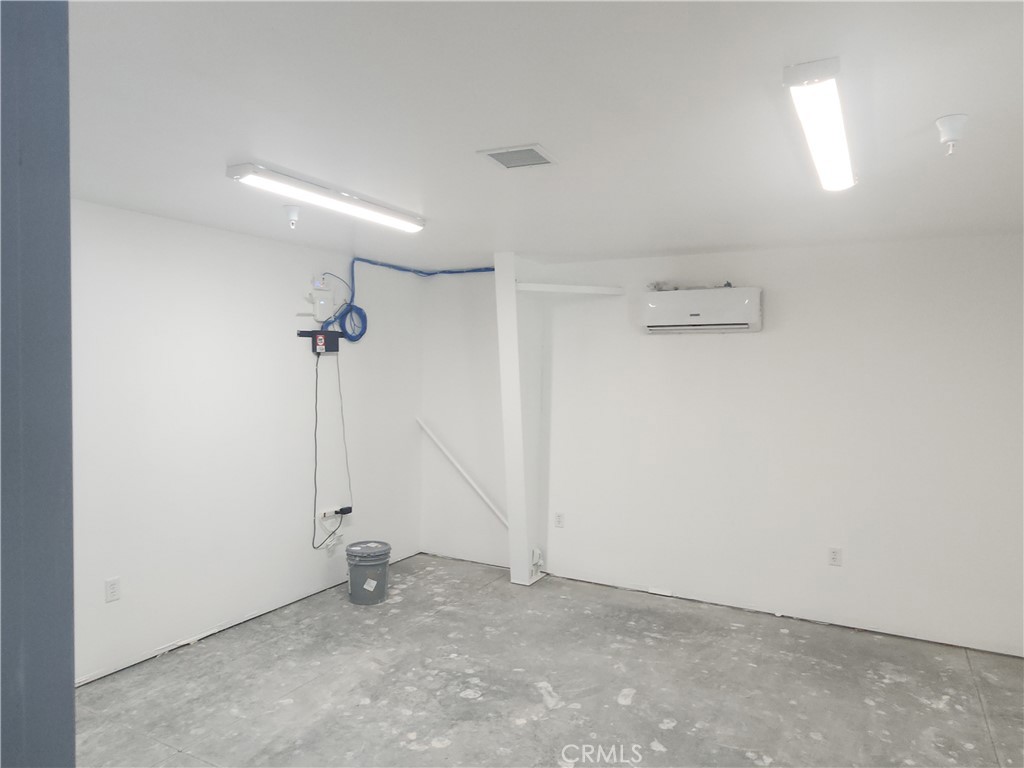 17454 Adelanto Road Property Photo 15