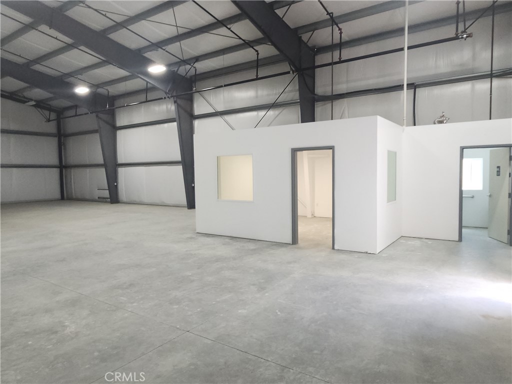 17454 Adelanto Road Property Photo 18