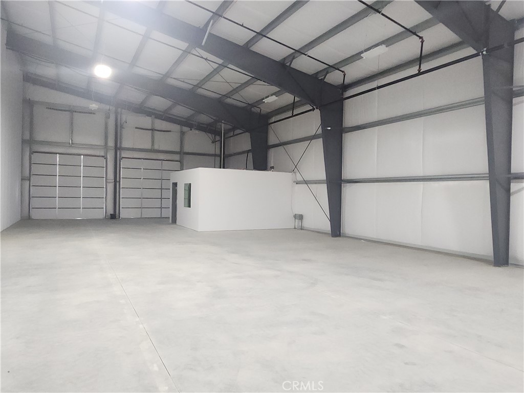 17454 Adelanto Road Property Photo 20