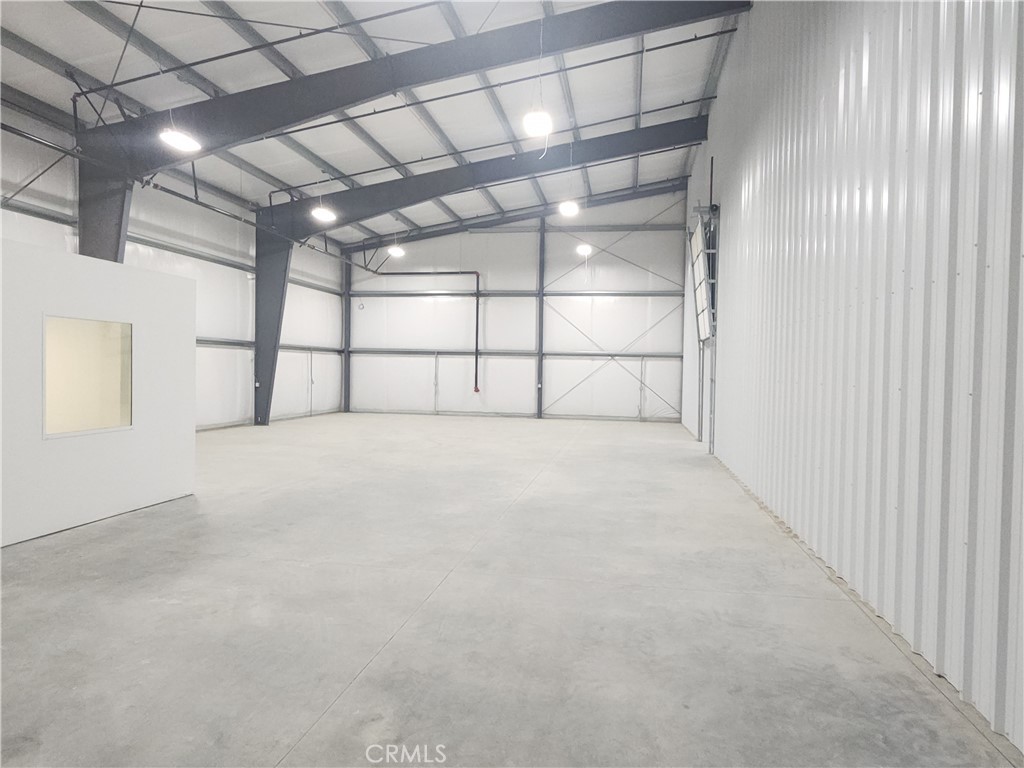 17454 Adelanto Road Property Photo 23