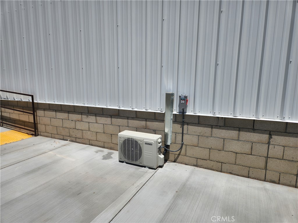 17454 Adelanto Road Property Photo 28