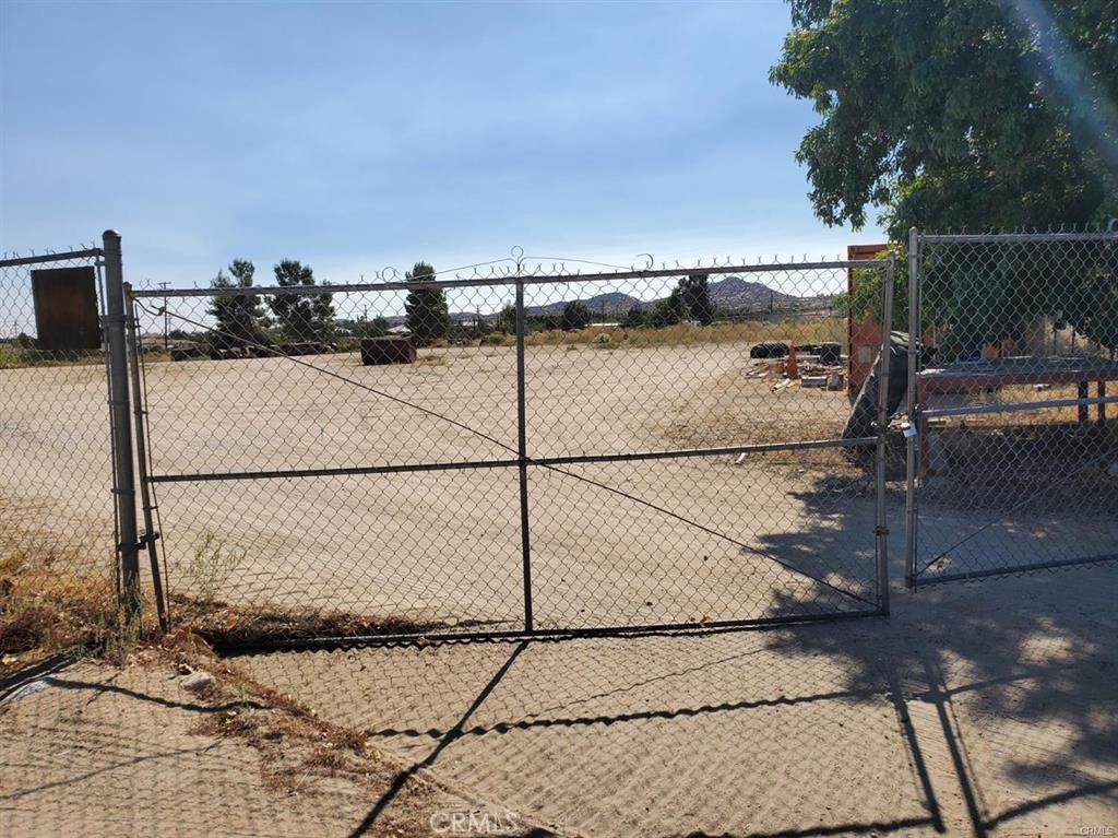4175 Warbler Road Property Photo 2