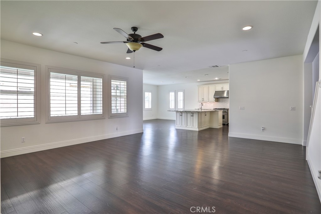 2795 Devonshire Lane Property Photo 12