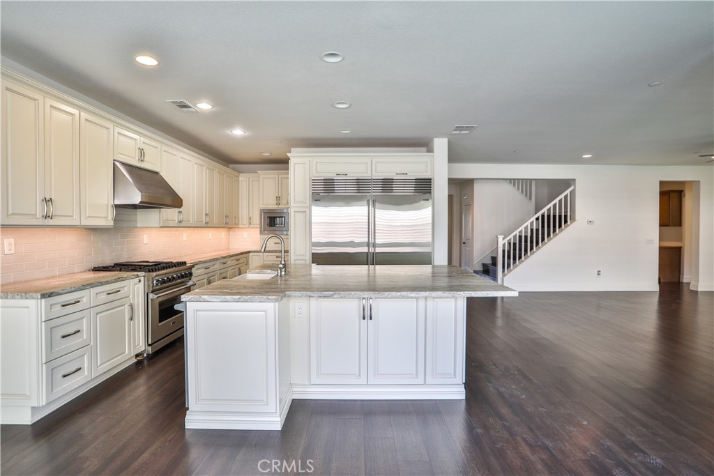 2795 Devonshire Lane Property Photo 15
