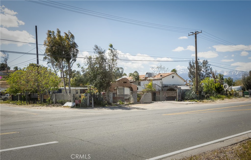 3610 Cajon Boulevard Property Photo 1