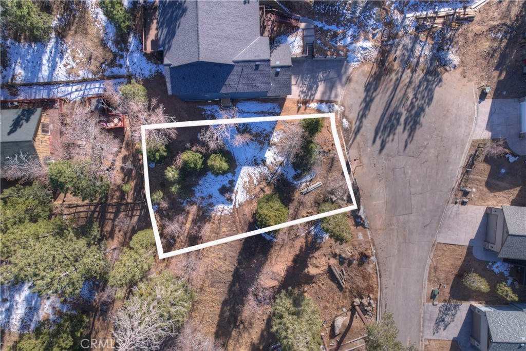 875 Pine Meadow Court Property Photo 2