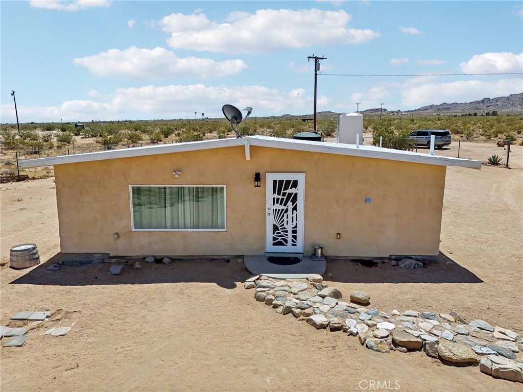 51474 Mills Road Property Photo