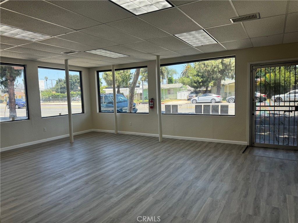 1160 W Mission Boulevard Property Photo 3