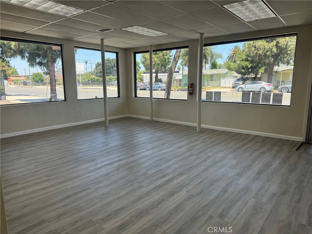 1160 W Mission Boulevard Property Photo 4