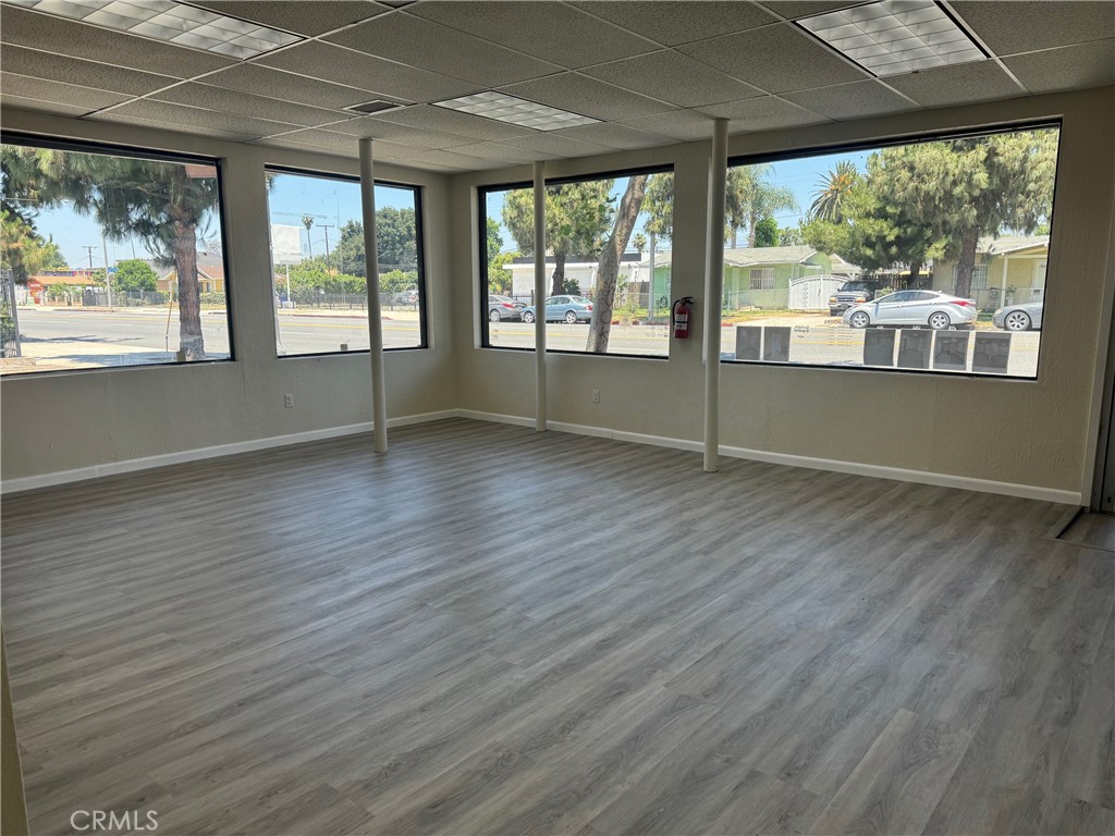 1160 W Mission Boulevard Property Photo 6