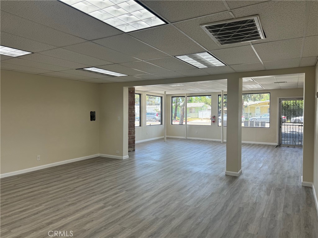 1160 W Mission Boulevard Property Photo 8