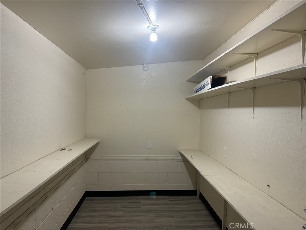 1160 W Mission Boulevard Property Photo 20