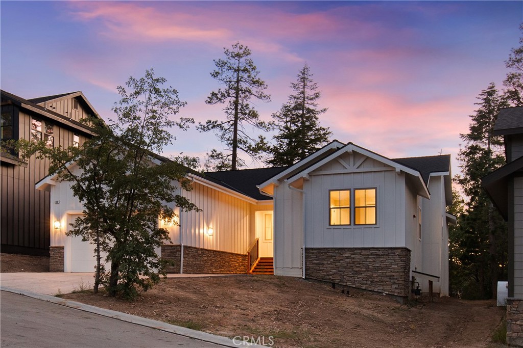 870 Pine Meadow Court Property Photo 1