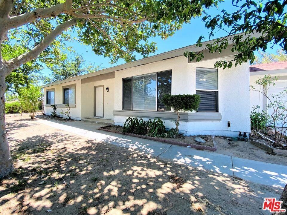 16716 Stagecoach Avenue Property Photo 1