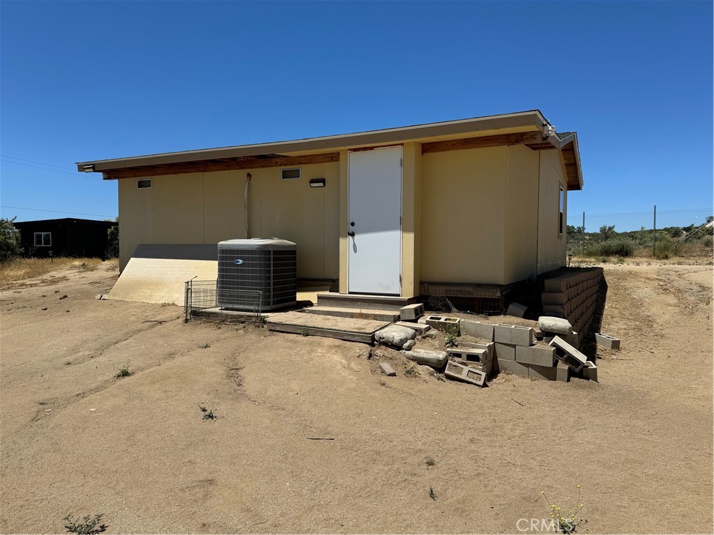 39775 Bautista Road Property Photo 13