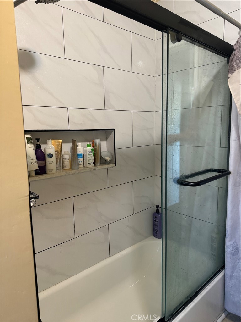 2018 Las Vegas Avenue 18 Property Photo 3