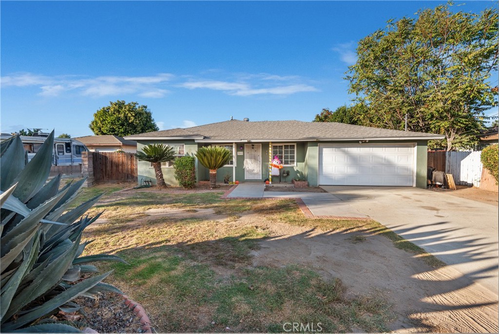 3862 Riverside Drive Property Photo