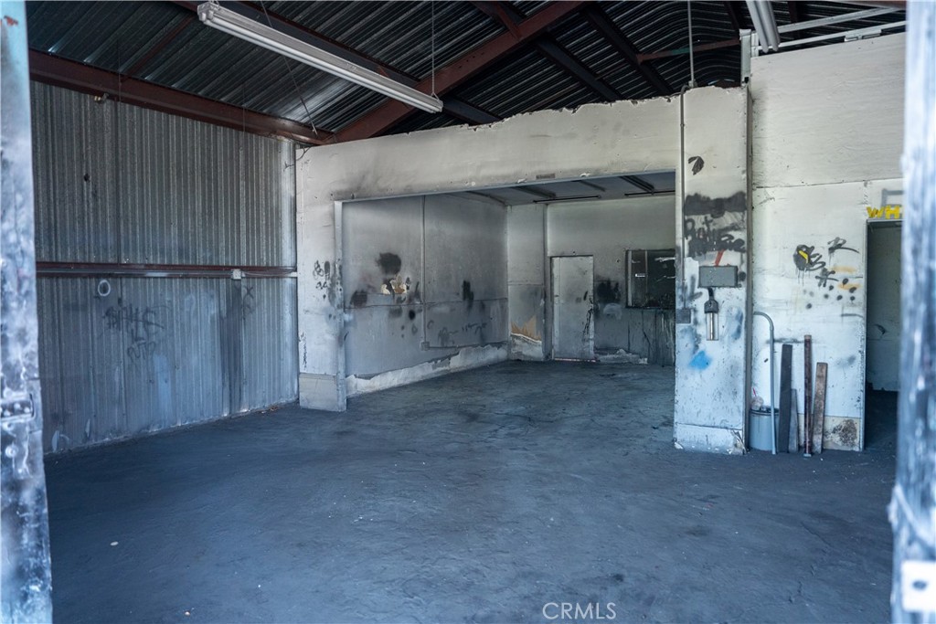 859 Inland Center Drive Property Photo 19