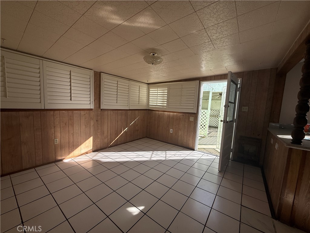 941 S Sycamore Avenue Property Photo 11