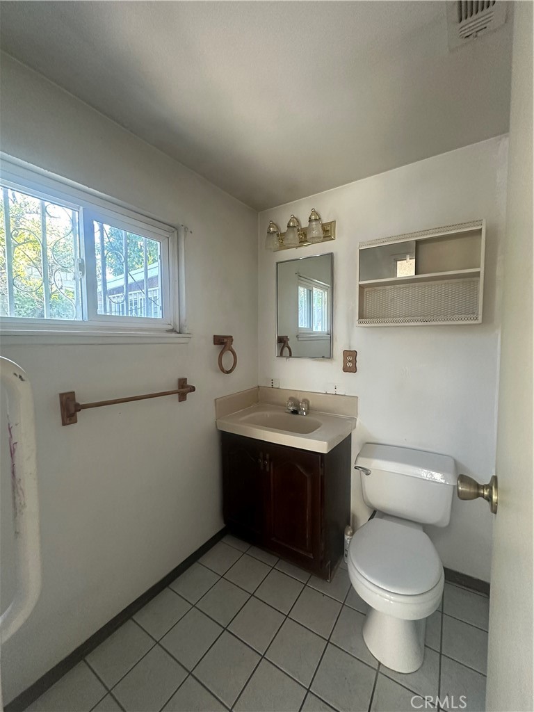 941 S Sycamore Avenue Property Photo 12