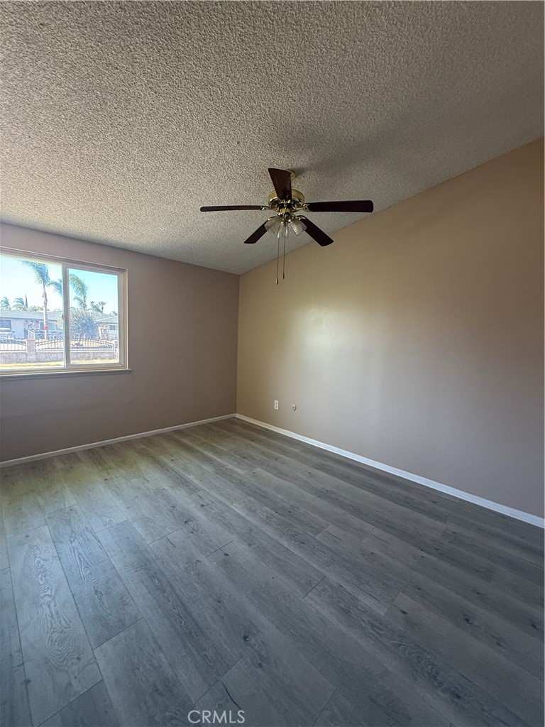 941 S Sycamore Avenue Property Photo 18