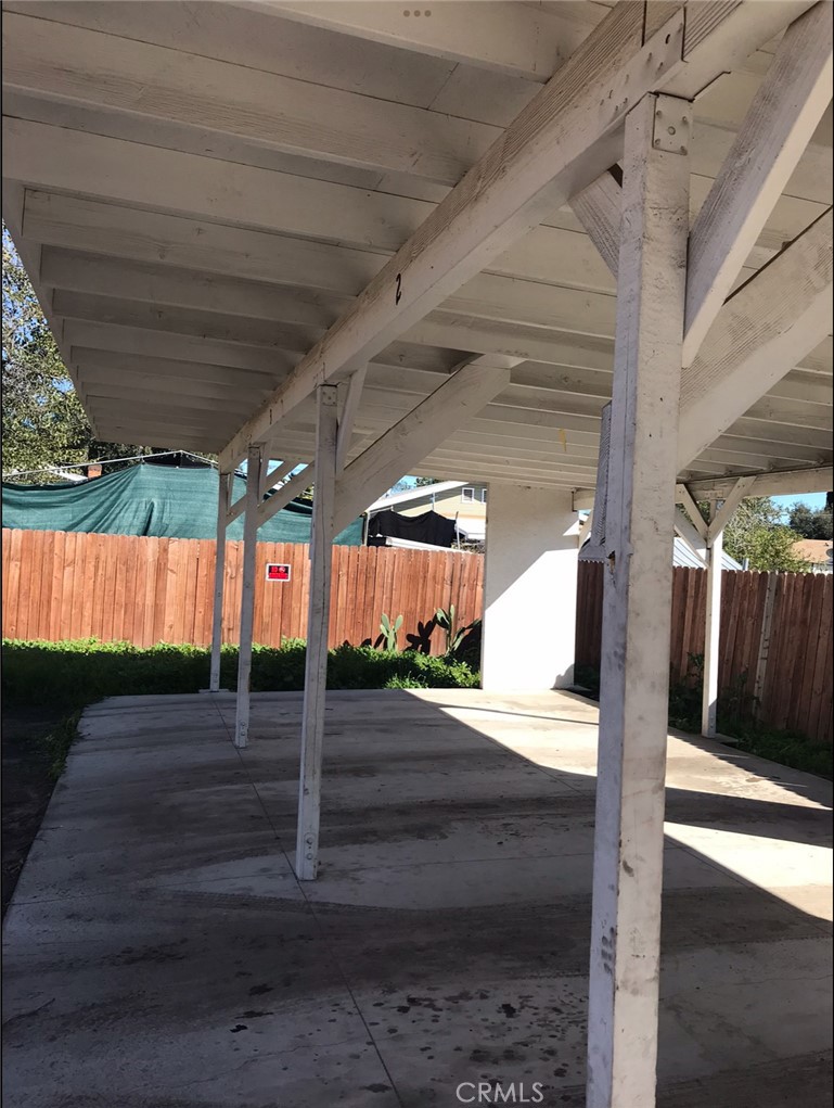 1019 N Pershing Avenue Property Photo 4