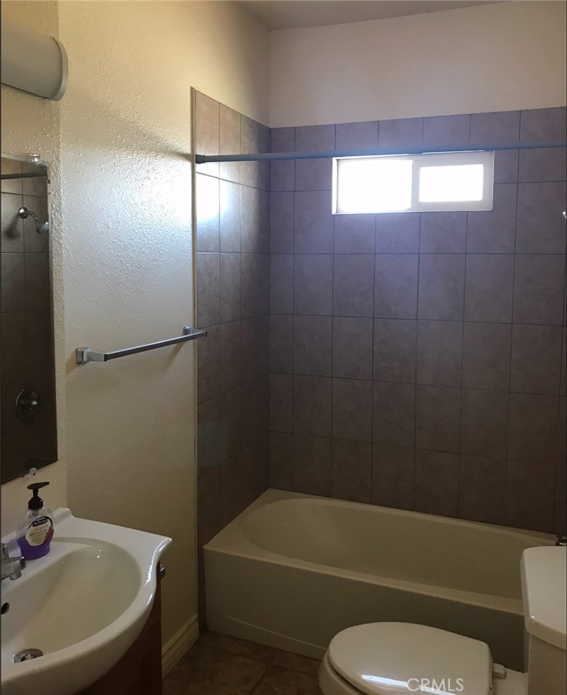 1019 N Pershing Avenue Property Photo 7