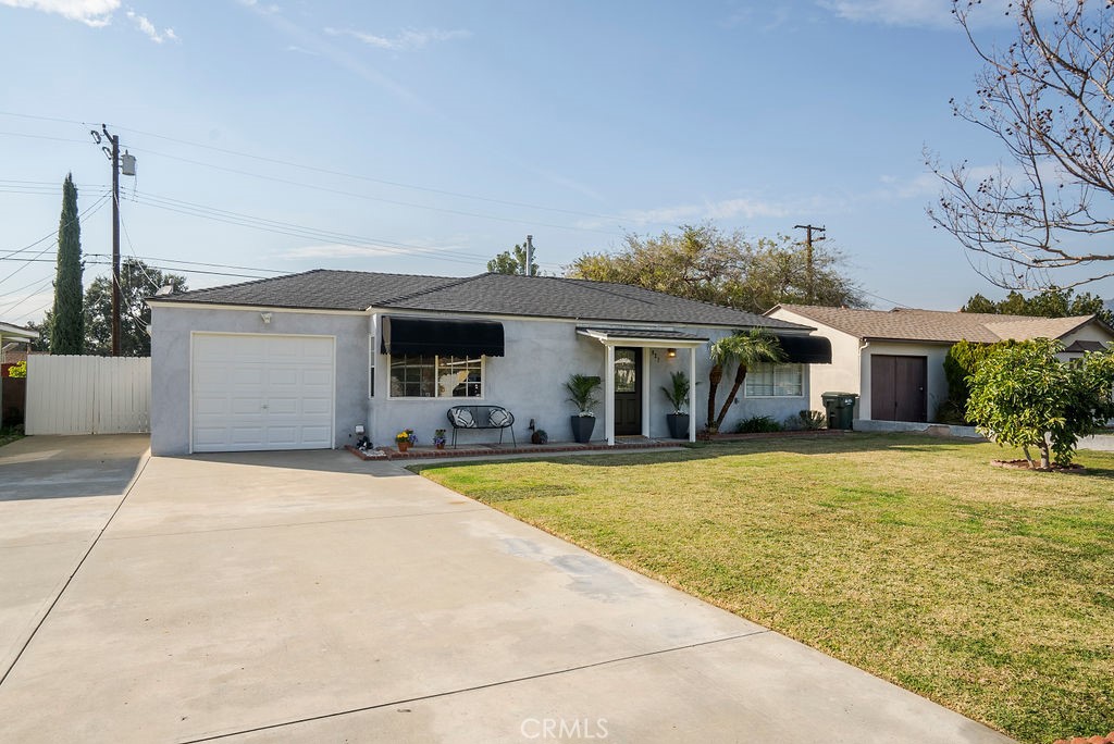 921 South Calmgrove Avenue Property Photo