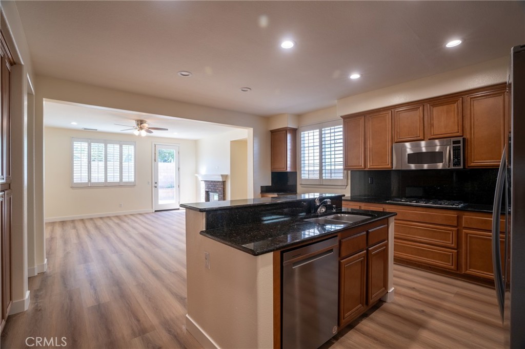 7622 Iron Horse Place Property Photo 5
