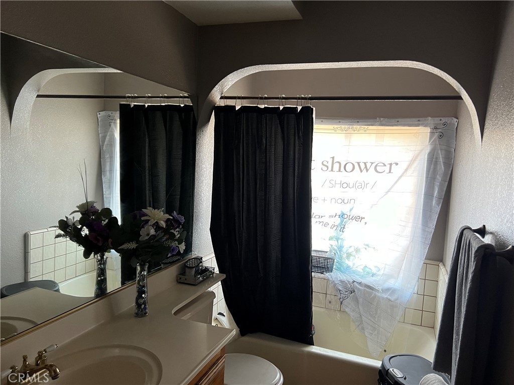 18104 Birch Street Property Photo 6