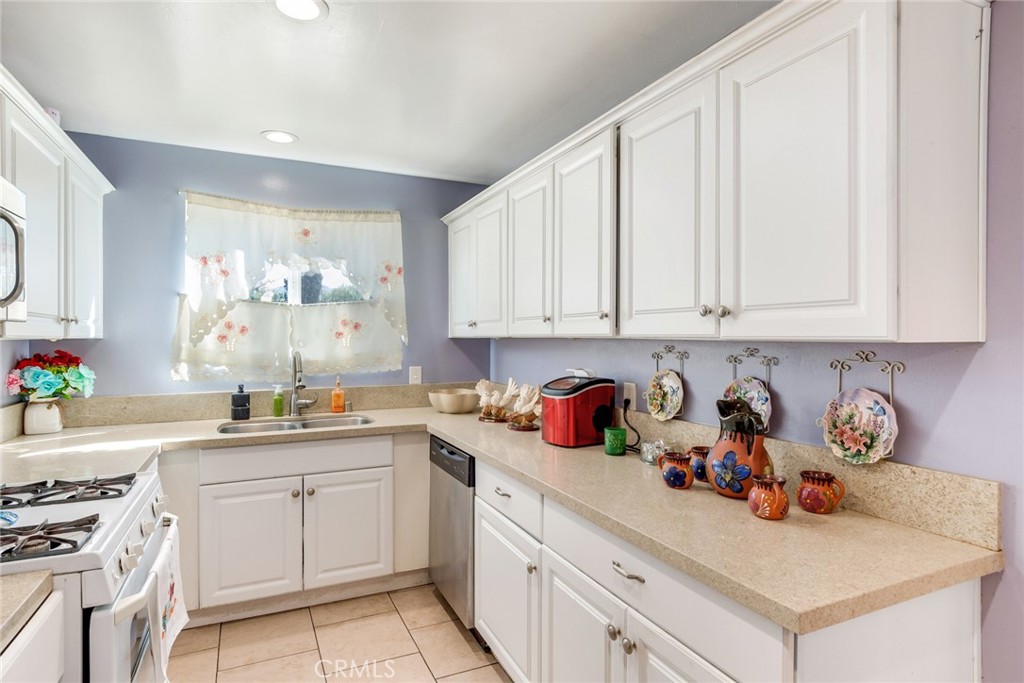 4926 N Stoddard Avenue Property Photo 12