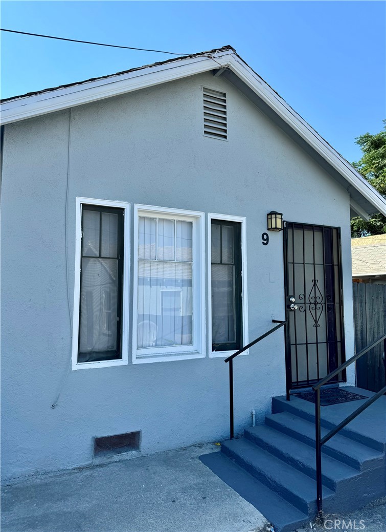 123 N Inez Street Property Photo 7
