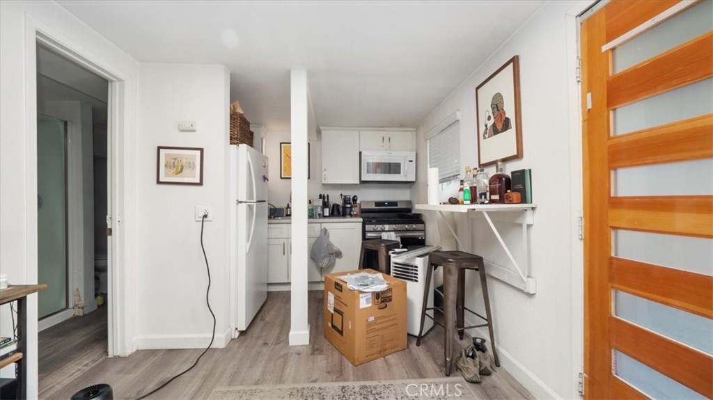 2414 N Alvarado Street Property Photo 11