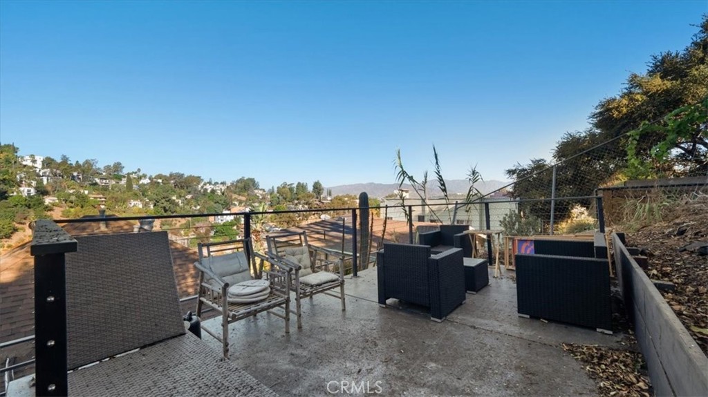 2414 N Alvarado Street Property Photo 16