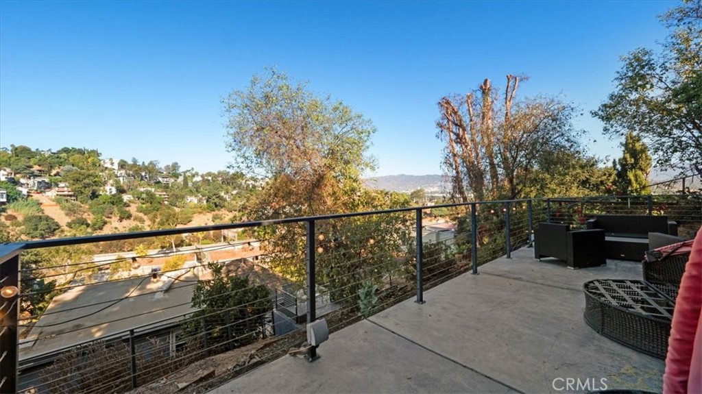2414 N Alvarado Street Property Photo 17