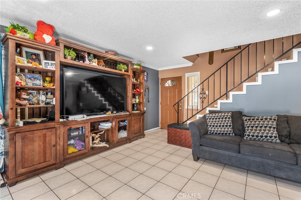 16189 Winterwood Lane Property Photo 6