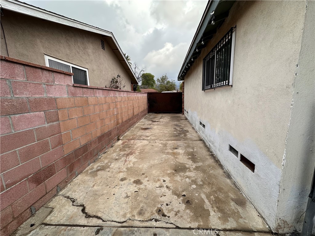 1111 E 28th Street Property Photo 14