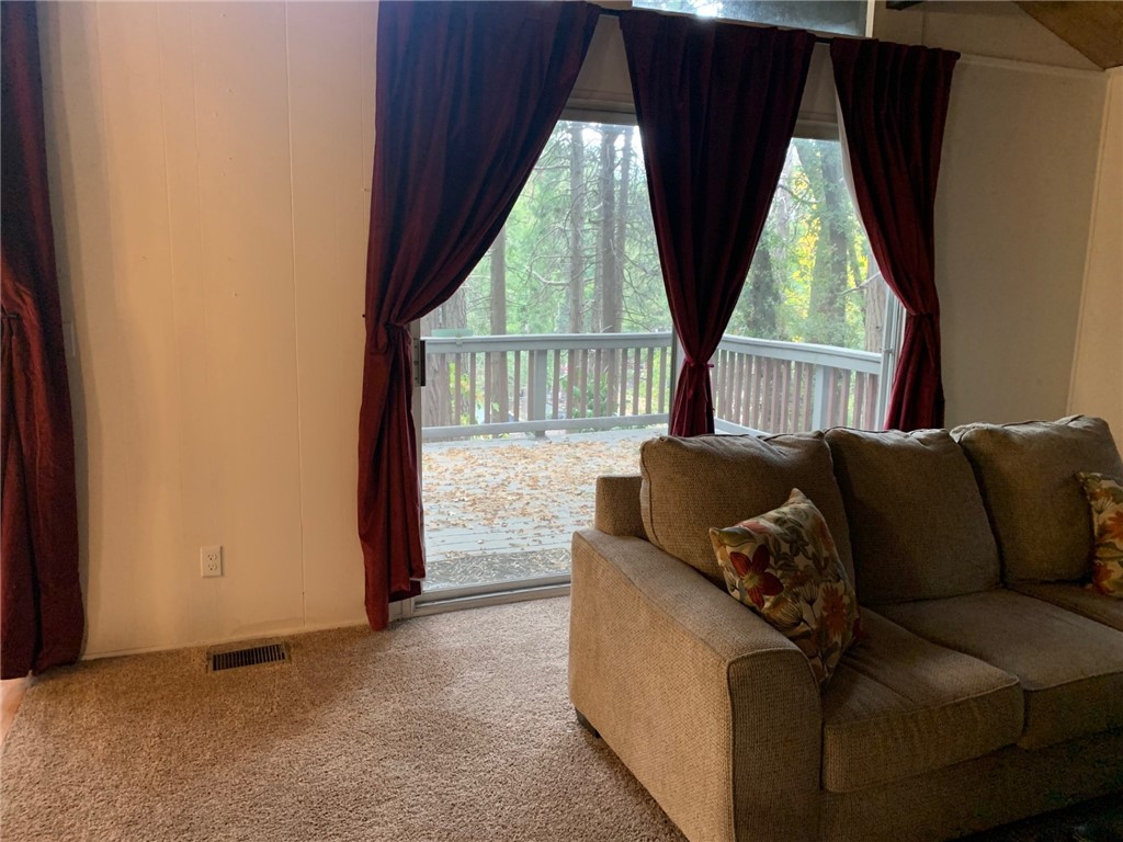 23606 Crest Forest Drive Property Photo 7