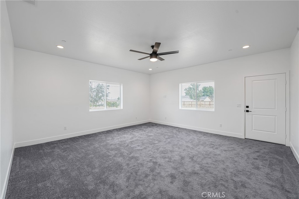 11383 Maple Avenue Property Photo 14