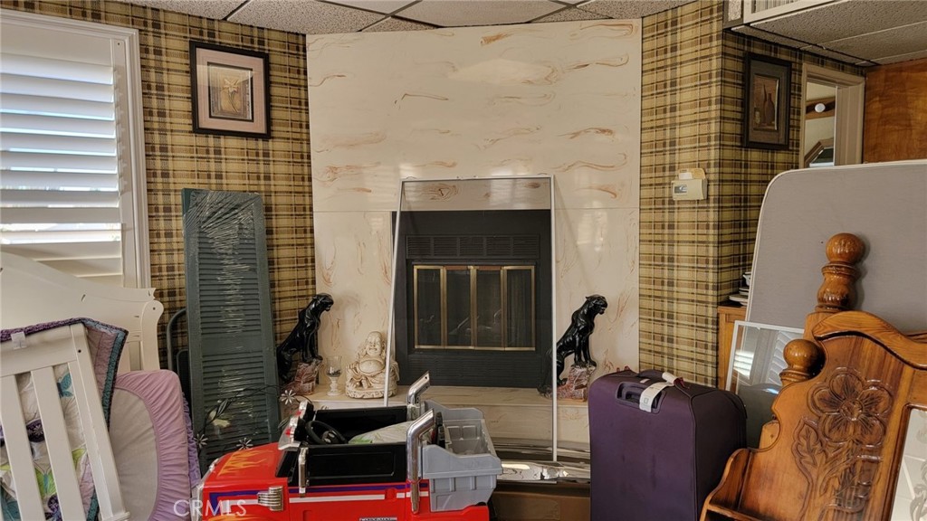 385 W F Street Property Photo 27