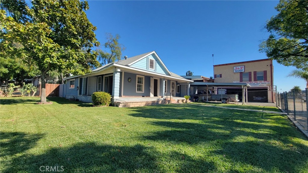 385 W F Street Property Photo 32