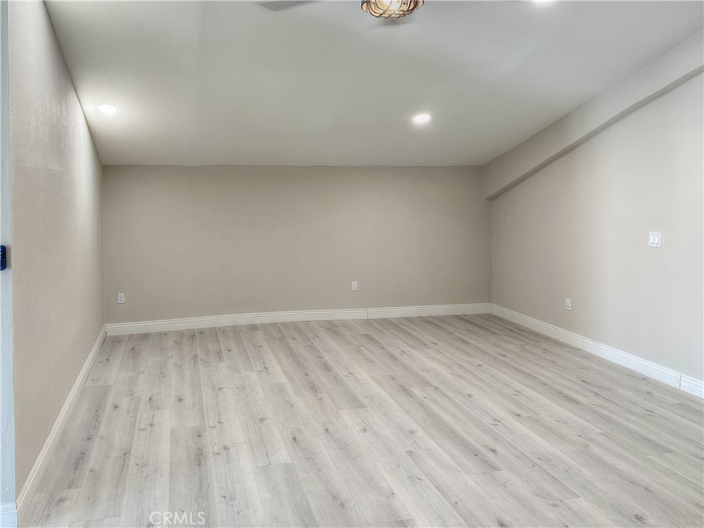 7282 Tippecanoe Avenue Property Photo 22