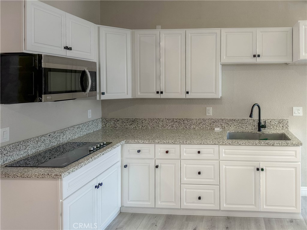 7282 Tippecanoe Avenue Property Photo 26