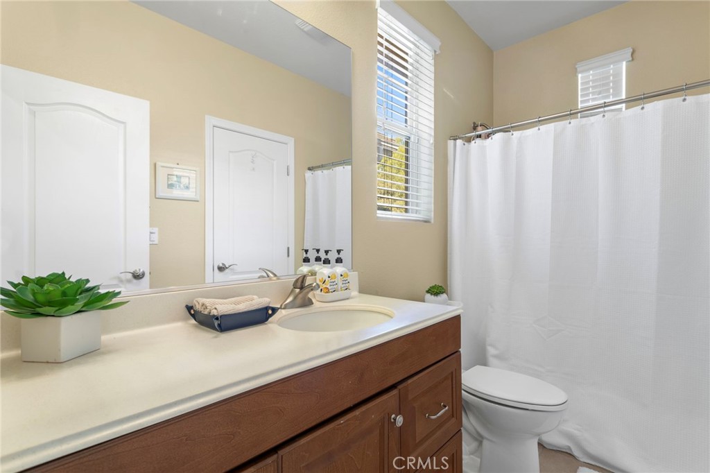 413 Glacier Park Property Photo 16