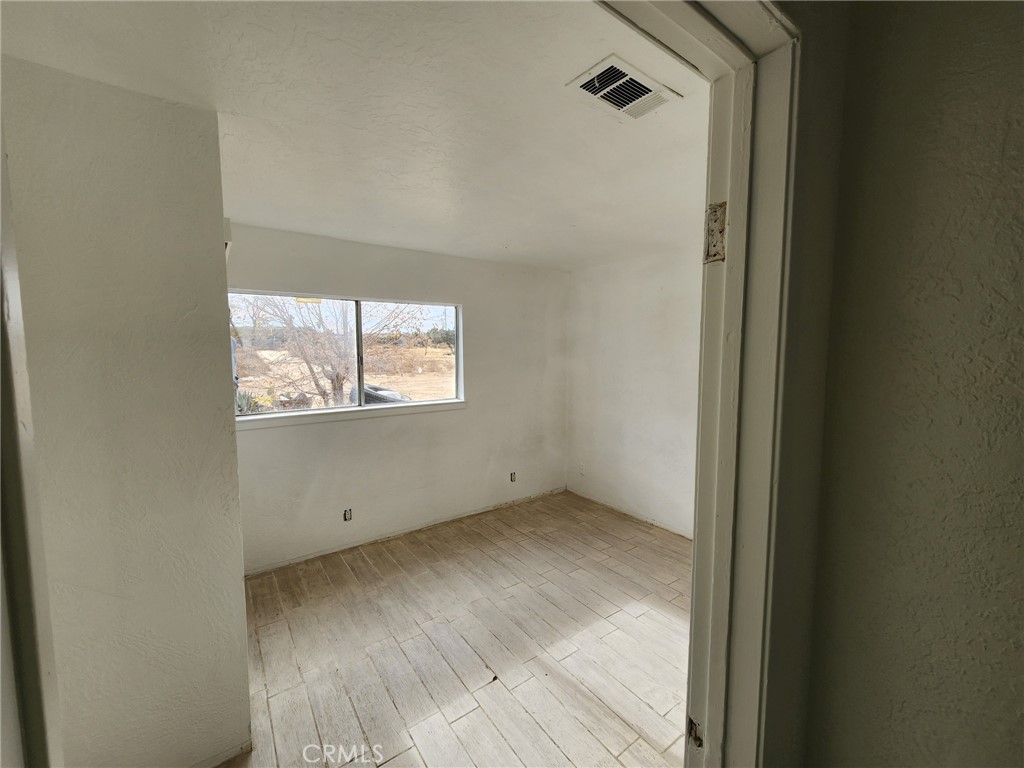 15995 & 15997 Spruce Street Property Photo 15