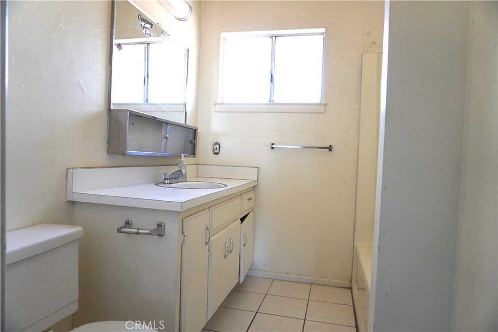 15995 & 15997 Spruce Street Property Photo 27