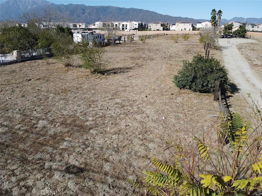16198 Baseline Avenue Property Photo 3